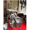 Image 4 : Black & Decker 6' Heavy Duty Bench Grinder