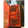 Image 5 : Group of 4- Tap& Die set,Drill bits & Craftsman router bit