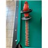 Image 4 : Black&Decker 20" Electric Hedge Hog Trimmer