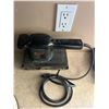 Image 3 : Group of 5-Wood router, Bloc Palm sander & Black and Decker 7610 Router