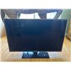 Image 2 : Samsung Flat-screen LED TV-37''-Tested Power on (NO remote)