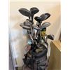 Image 3 : Assorted Golf Clubs Set with Stand Bag