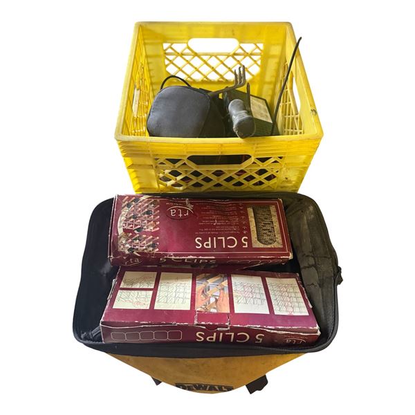 DeWalt Batterie and 3 Boxes RTA Wine Rack Connecting Clips