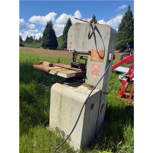 DoALL Model 1611-H Contour Band Saw Machine