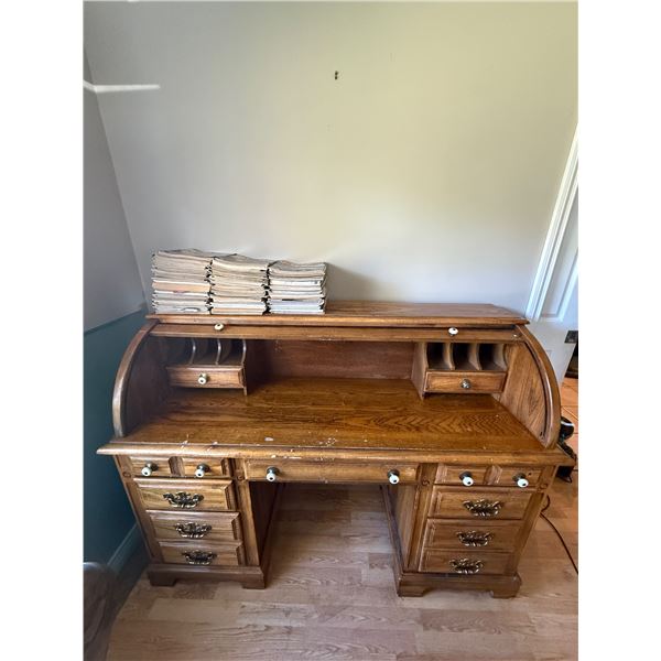 Vintage Oak Roll-Top Desk with Internal Organizers, H44" x W59" x D23"