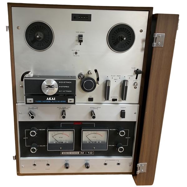 Akai Cross-Field M-10 Roberts Electronics Reel to Reel Tape Recorder, Made in Tokyo. Japan - Model A