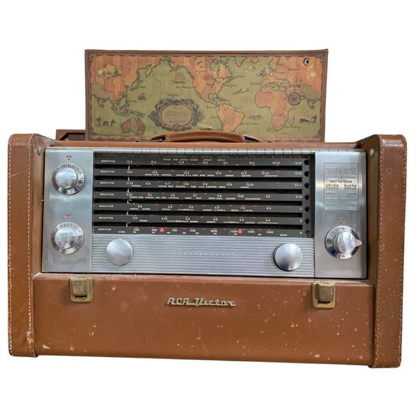 RCA Victor Strato-World 7-Band Portable Shortwave Radio - Model 3-BX-672