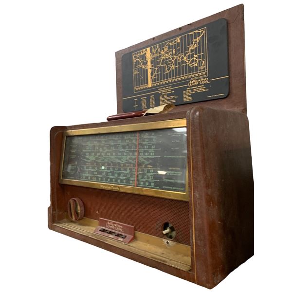 Hallicrafters World-Wide Transoceanic 8-Band Radio Receiver, Made in 1952 - Model TW-2000 (One Butto