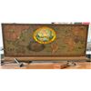 Image 5 : RCA Victor Strato-World 7-BX Portable Suitcase Tube Radio
