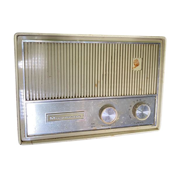 Magnavox Vintage AM Table Radio