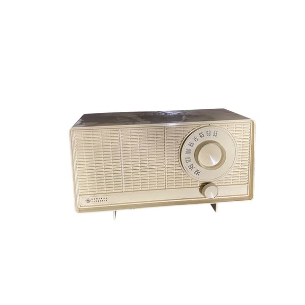 General Electric Vintage AM Table Radio