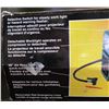 Image 2 : 12V Portable 250 PSI Air Compressor with Detachable Light & Box - 1990's