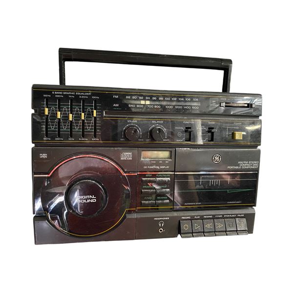 GE AM/FM Stereo Compact Disc Portable Component with 5-Band Graphic Equalizer