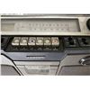 Image 12 : 3-Piece Vintage Radio Lot: Blue Transistor Radio, Lloyd's AM/FM Stereo Cassette Recorder, and Portab