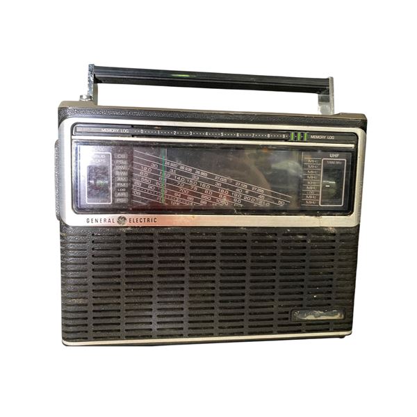 General Electric Multi-Band Portable Radio with Memory Log (CB/SW/AM/FM/Air/UHF)