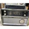 Image 6 : RCA Victor Globe Trotter All Transistor All Wave Portable Radio