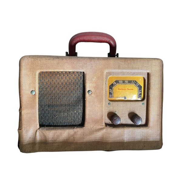 Northern Electric Vintage AM Table Radio in Fabric-Covered Case