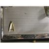 Image 4 : Admiral Vintage Portable Transistor AM Radio with Carry Handle