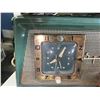 Image 3 : 2-Piece Vintage Clock Radio Lot: Automatic Dual-Clock AM Radio and Sparton Green AM Clock Radio
