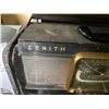 Image 4 : Zenith Trans-Oceanic Portable Radio