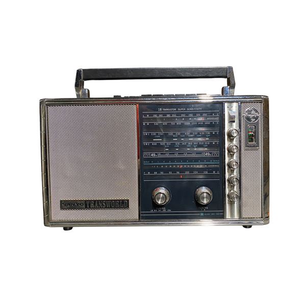 Sanyo Transworld 18 Transistor Super Sensitivity Radio