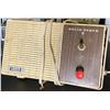 Image 2 : Mixed Lot x3: AK Solid State AM Radio + Vintage Transistor Radio, Etc.