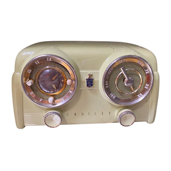 Crosley â€œDashboardâ€ Clock Radio