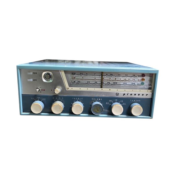 Pioneer "Audio Master" MW/SW/FM Tube Receiver