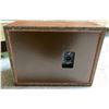 Image 4 : Mixed x4: Admiral AM/FM Tabletop Radio + Vintage Speaker Enclosures