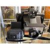 Image 1 : Polaroid Minute Maker + Weston flash