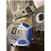 Image 2 : CD players, shower radio, Audiovox phone