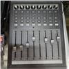Image 2 : Mackie digital mixer + Maxell Zip disk + mic clip
