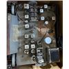 Image 2 : Vintage Tube Radio Chassis (1940s-50s)