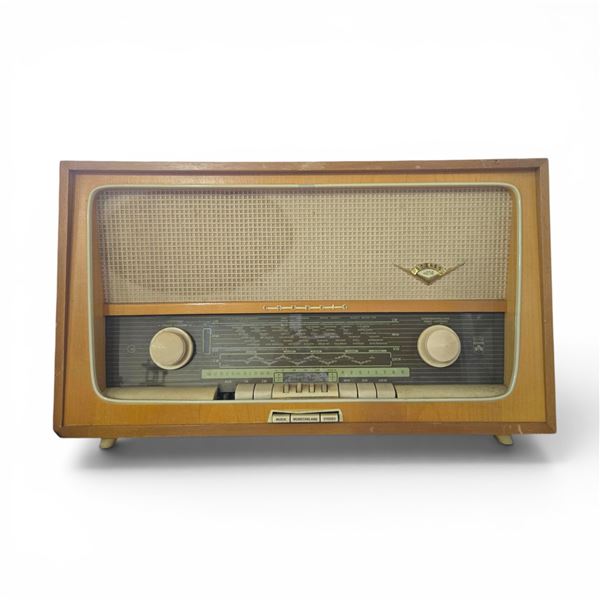 Grundig Stereo 4076 Tube Radio