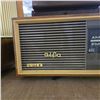 Image 4 : Unitra Alfa AM/FM Table Radio