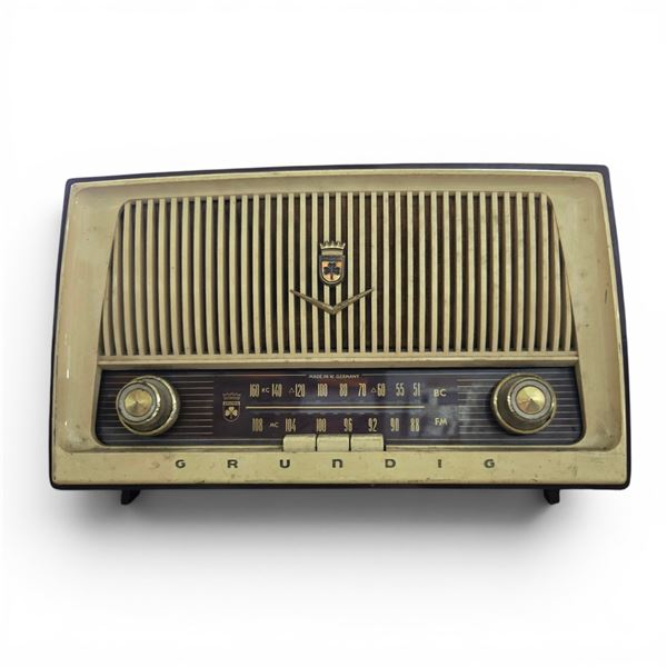 Grundig W. Germany Tube Radio