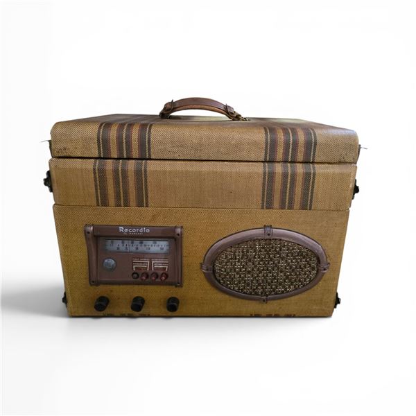 Recordio by Wilcox-Gay Portable Recorder/Phono