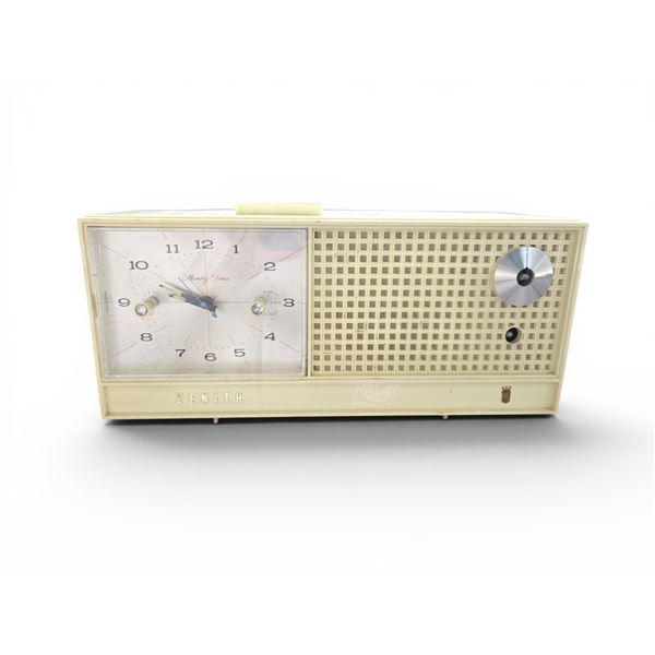 Zenith Memory Timer Clock Radio