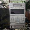 Image 2 : Electrohome Tube Radio / Hallicrafters Sky-Buddy Shortwave Receiver / Sharp MD/CD Mini System (3-pie