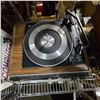 Image 4 : Soundesign Stereo System Turntable 8 Track Player