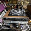 Image 5 : Soundesign Stereo System Turntable 8 Track Player