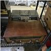 Image 2 : Group of 2: Fisher Model 101-R Stereo Tuner & Rack-Mount AM-FM Tuner