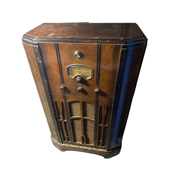 Vintage Philco Console Radio