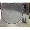 Image 3 : Group of 2 Turntables - Kenwood KD-54R and Vector Research VT-250