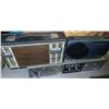 Image 4 : 5 Assorted Radios: Sony, Strauss, Philips, Toshiba, Fleetwood
