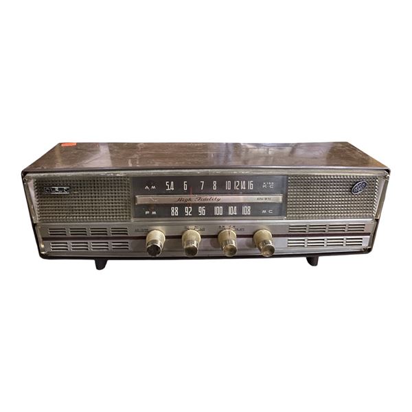 1960s Hi-Fidelity KFA-W71 Vacuum Tube Radio