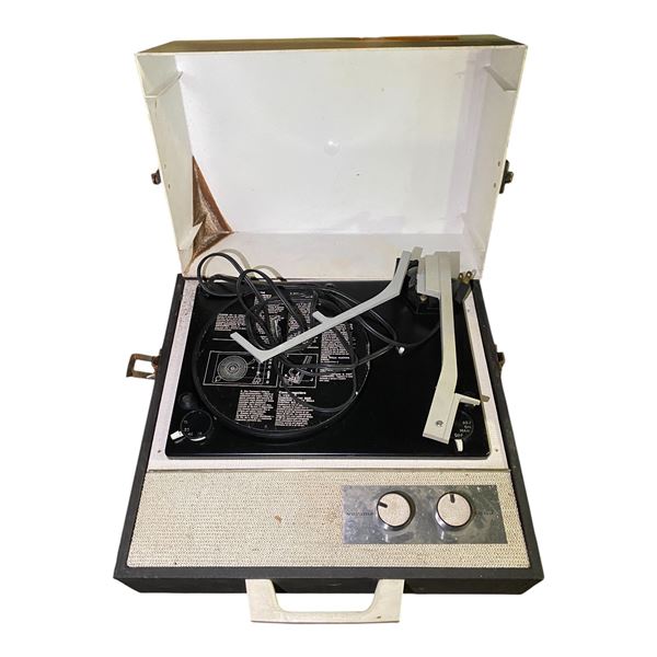 1970s Electrohome 820 Solid-state Portable Record Player