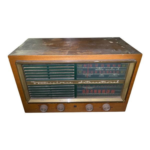 Westinghouse International Model 6T104 Vintage Radio
