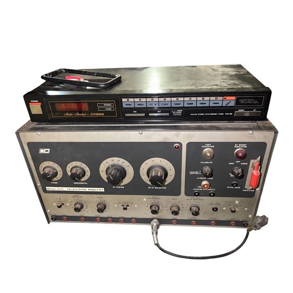 Fisher FM-39 AM/FM Stereo Synthesizer Tuner and B&K Model 1076 Television Analyst