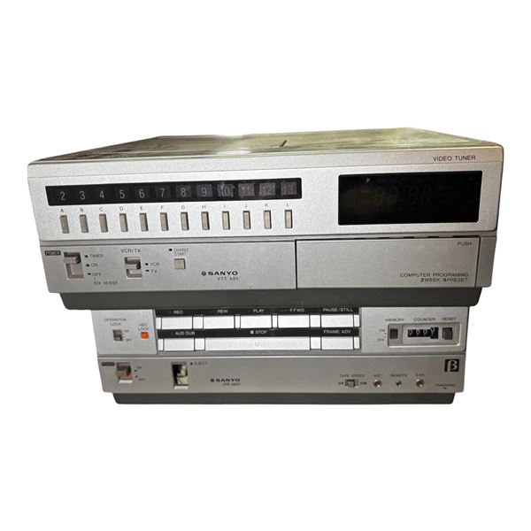 Group of 2 - Sanyo VPR 4800 Beta Video Player and VTT-481 Video Tuner Timer